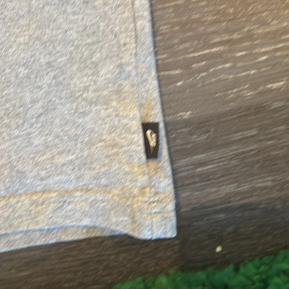 The Nike Tee Heavy Cotton Men’s Medium